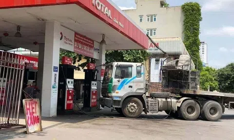 Dừng bán xăng lý do 'khó đỡ': Đứt dây curoa, đóng cửa đi chợ, có đám ma