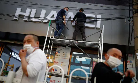 Mỹ tung đòn hiểm mới với Huawei