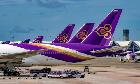 Thai Airways xem xét nộp đơn xin phá sản