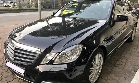 Cám cảnh xế sang Mercedes, Toyota Camry, BMW... một thời tiền tỷ, xe cũ giá chỉ tiền trăm
