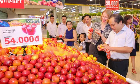 Đại sứ New Zealand quảng bá Lễ hội trái cây tại VinMart.