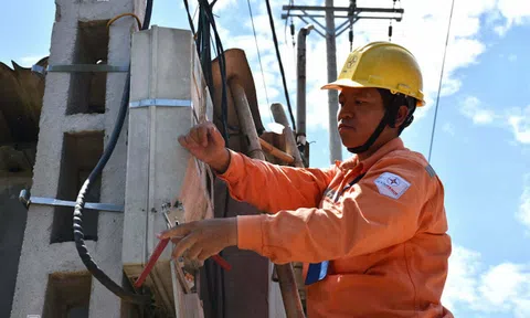 Vì sao số điện tăng gấp đôi, tiền phải trả lại gấp ba?