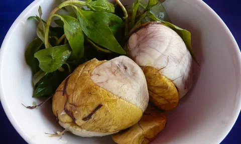 Ăn 1 quả trứng vịt lộn vào thời điểm này sẽ "bổ tựa nhân sâm" nhưng có 5 nhóm người không nên ăn để tránh hại các cơ quan nội tạng