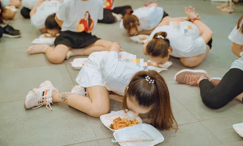 Loạt chiêu đào tạo "lãnh đạo trẻ" khó hiểu của các "tập đoàn": Từ việc trói tay ăn cơm, chọc gậy vào yết hầu cho đến đổ sáp nến vào tay