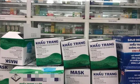 Khẩu trang đột ngột giảm giá, dân buôn lỗ nặng, "khóc thét" vì ôm hàng