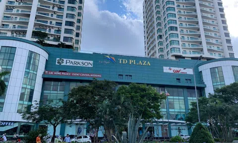 Ai mua lại Parkson TD Plaza với giá 10 triệu USD?