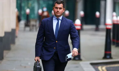 Tỷ phú Nga tức giận vì con trai thua lỗ 50 triệu USD