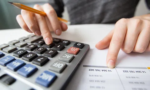Tại sao cá nhân thu nhập hơn 300 tỷ nhưng đóng thuế chỉ 7%?
