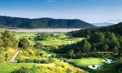 Các dự án bất động sản tỷ USD ồ ạt bung hàng