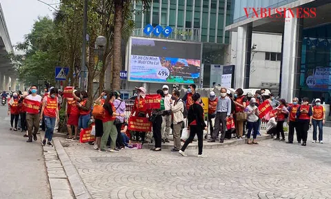 Hàng trăm khách hàng dự án FLC Grand Hotel Hạ Long 'bao vây' trụ sở FLC đòi cam kết lợi nhuận