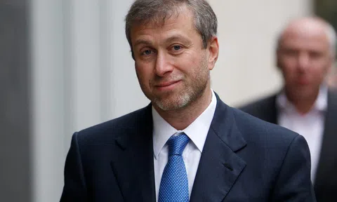 10 ông chủ giàu có nhất của làng thể thao thế giới năm 2021