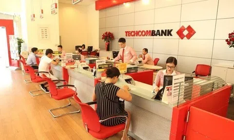Cảnh giác khi vay nợ Techcombank: Chiêu trò ‘moi tiền’ hàng trăm triệu đồng