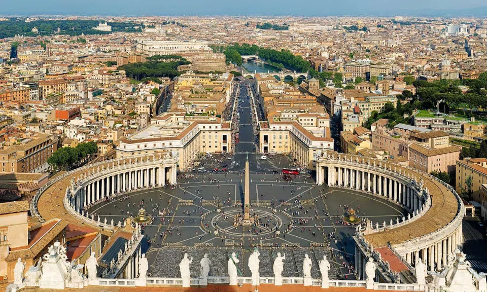 Vatican - Quốc gia nhỏ nhất thế giới, "doanh nghiệp" đặc biệt nhất hành tinh - kinh doanh và đầu tư ra sao?